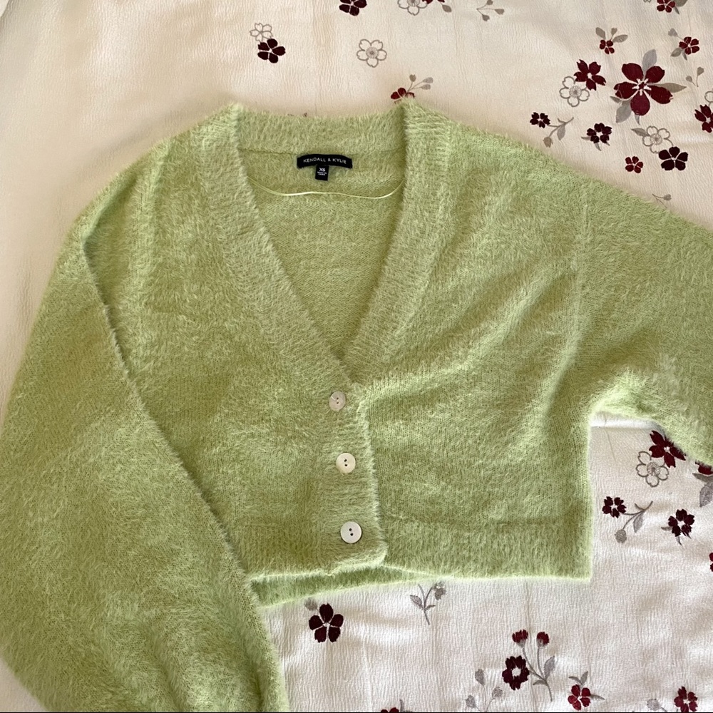 pacsun x kendall & kylie cropped fuzzy cardigan